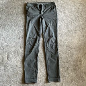American Eagle super stretch x green pants.